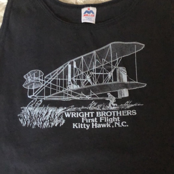 Vintage Wright Brothers tank - Picture 2 of 3